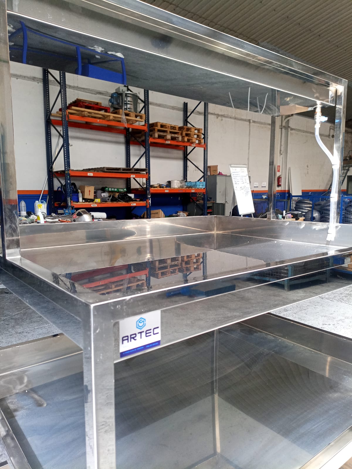 Mesa Inox con Peto para Industria Alimentaria