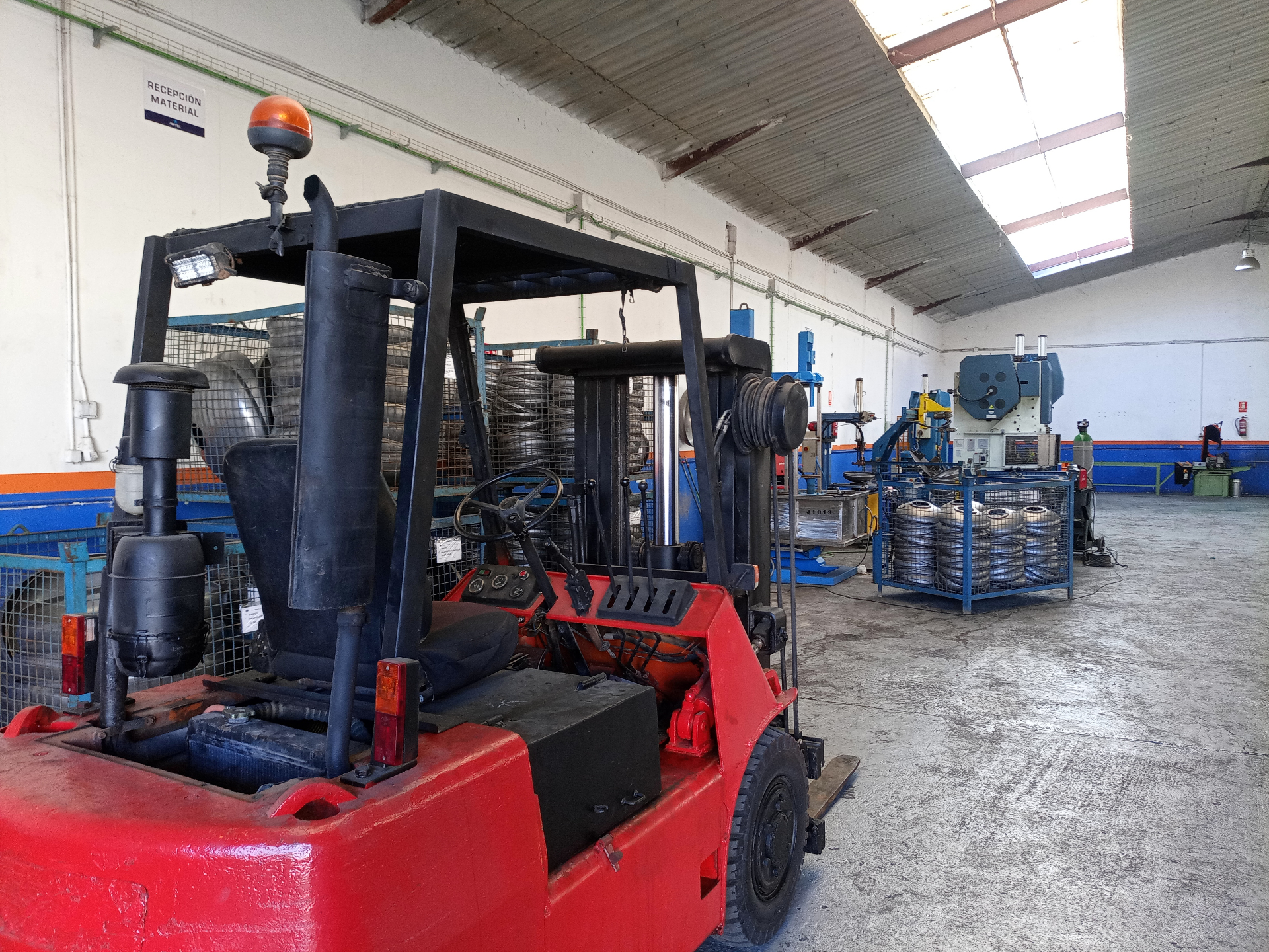 Nave de Producción y Logística
